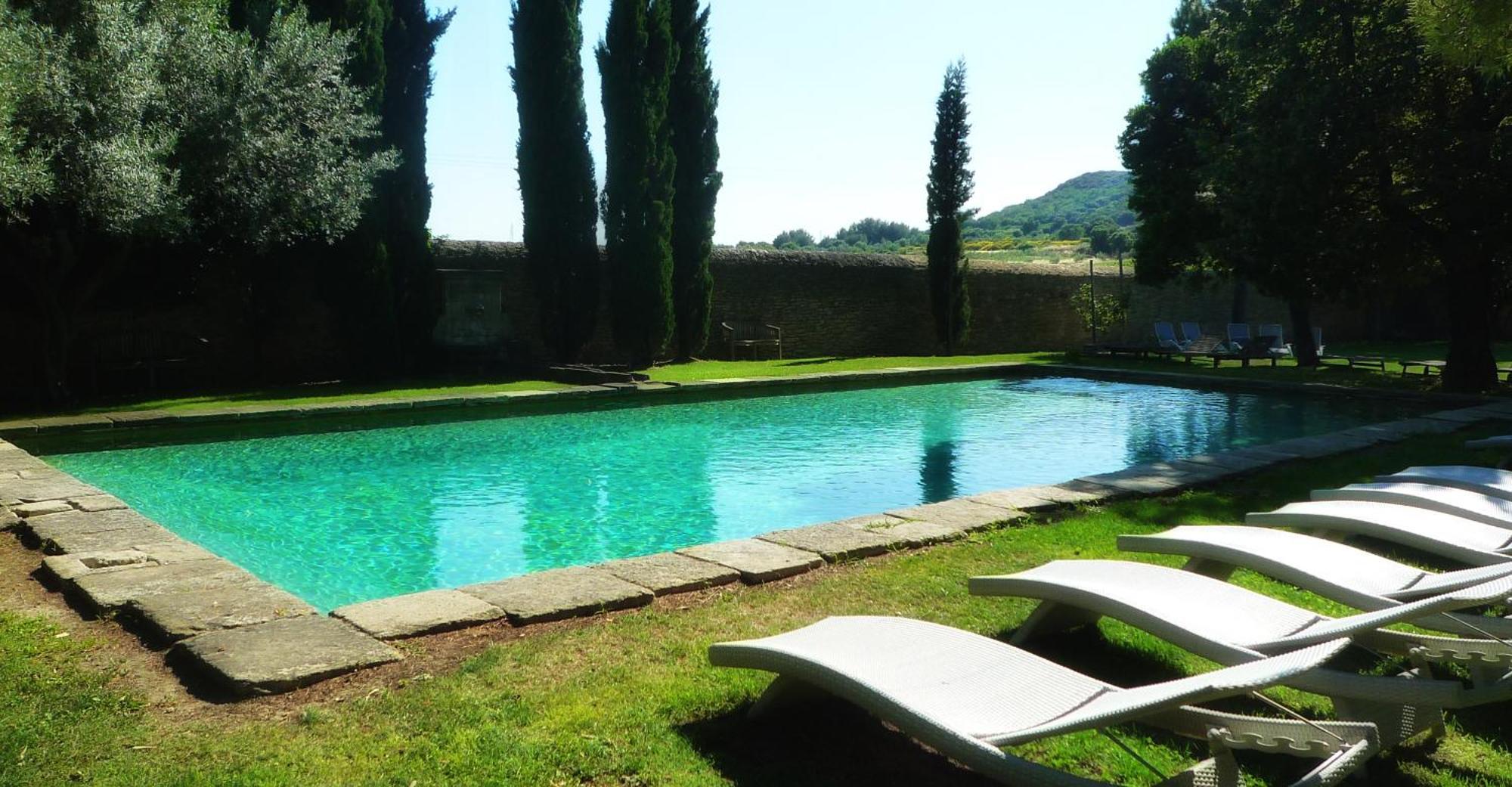 Domaine Des Escaunes Sernhac Exteriör bild