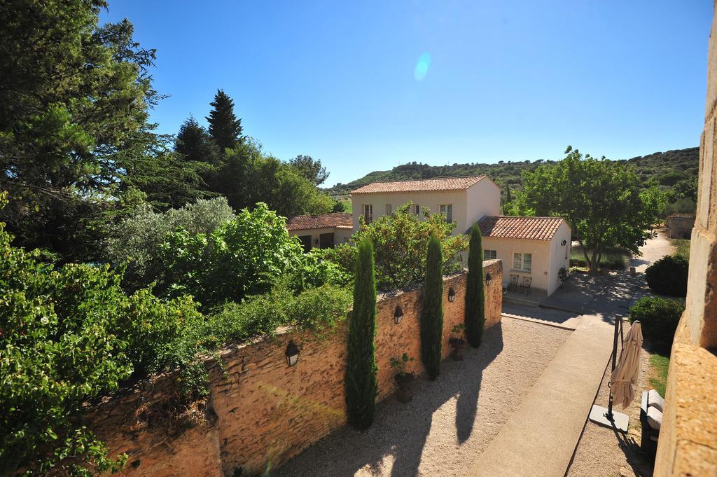 Domaine Des Escaunes Sernhac Exteriör bild